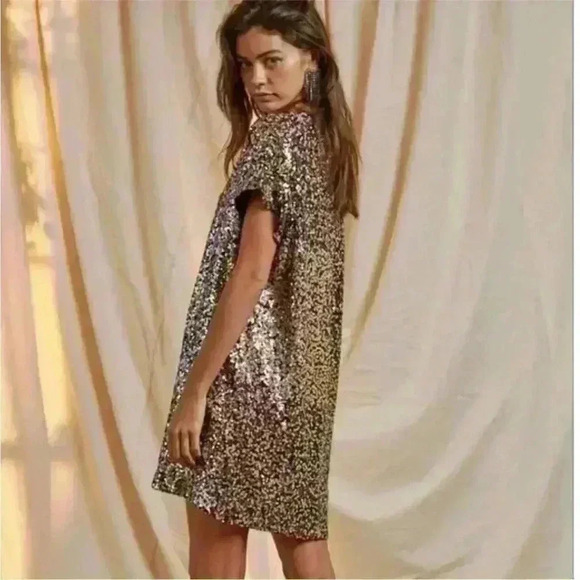 By Together Sparkle All Over Sequin V Neck Mini Dress Festive Party Size Small - Picture 2 of 12